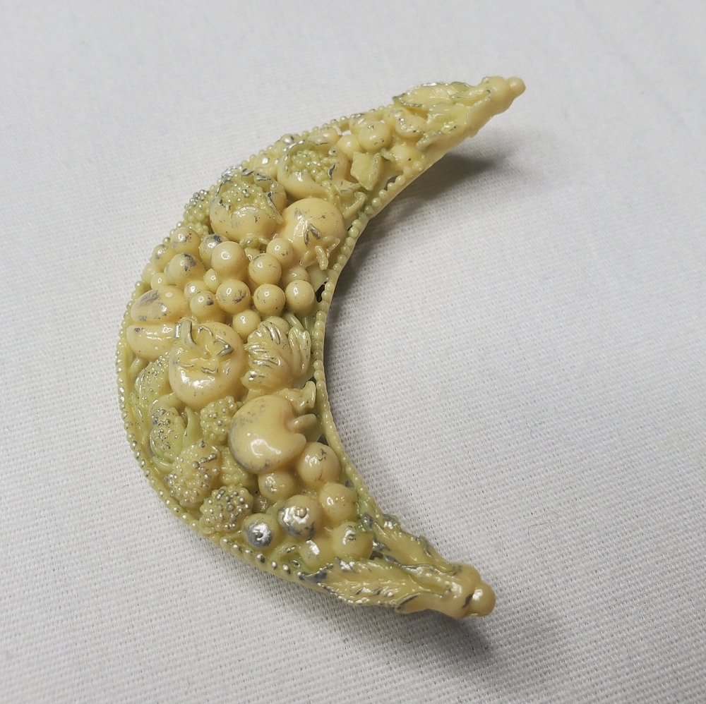 Vintage Crescent Moon Brooch